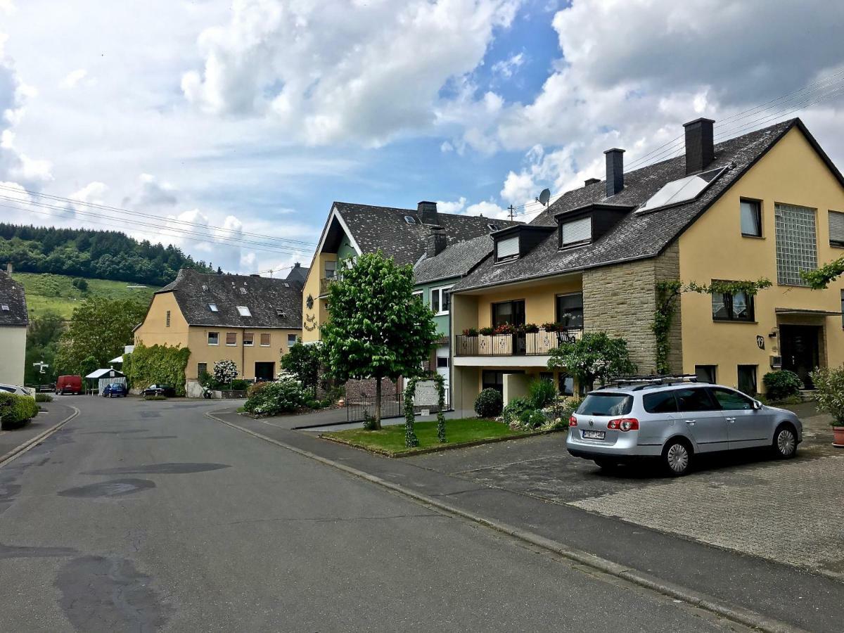 Gaestehaus Hoffmann Farschweiler Luaran gambar