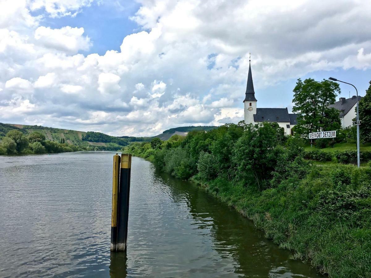 Gastehaus Hoffmann Bed & Breakfast Farschweiler Luaran gambar