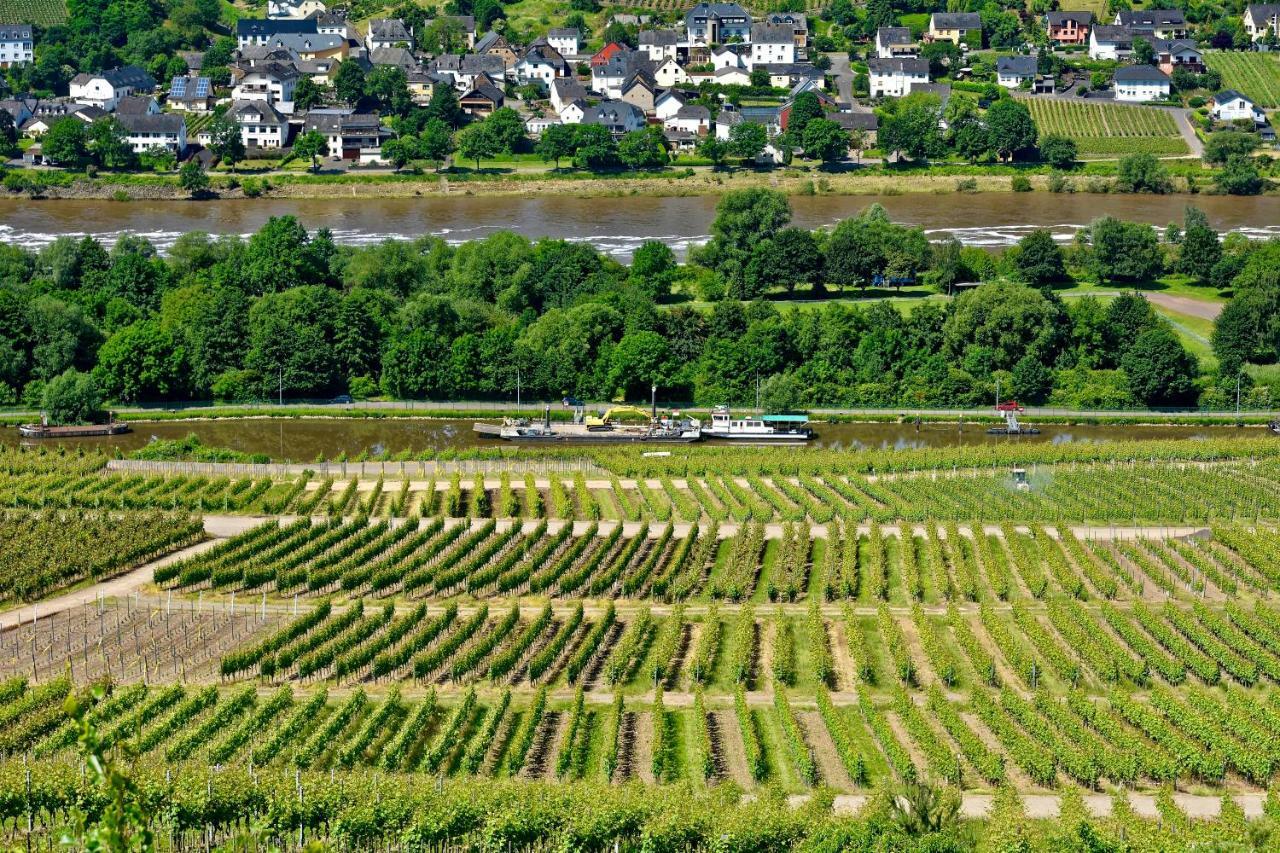 Gaestehaus Hoffmann Farschweiler Luaran gambar
