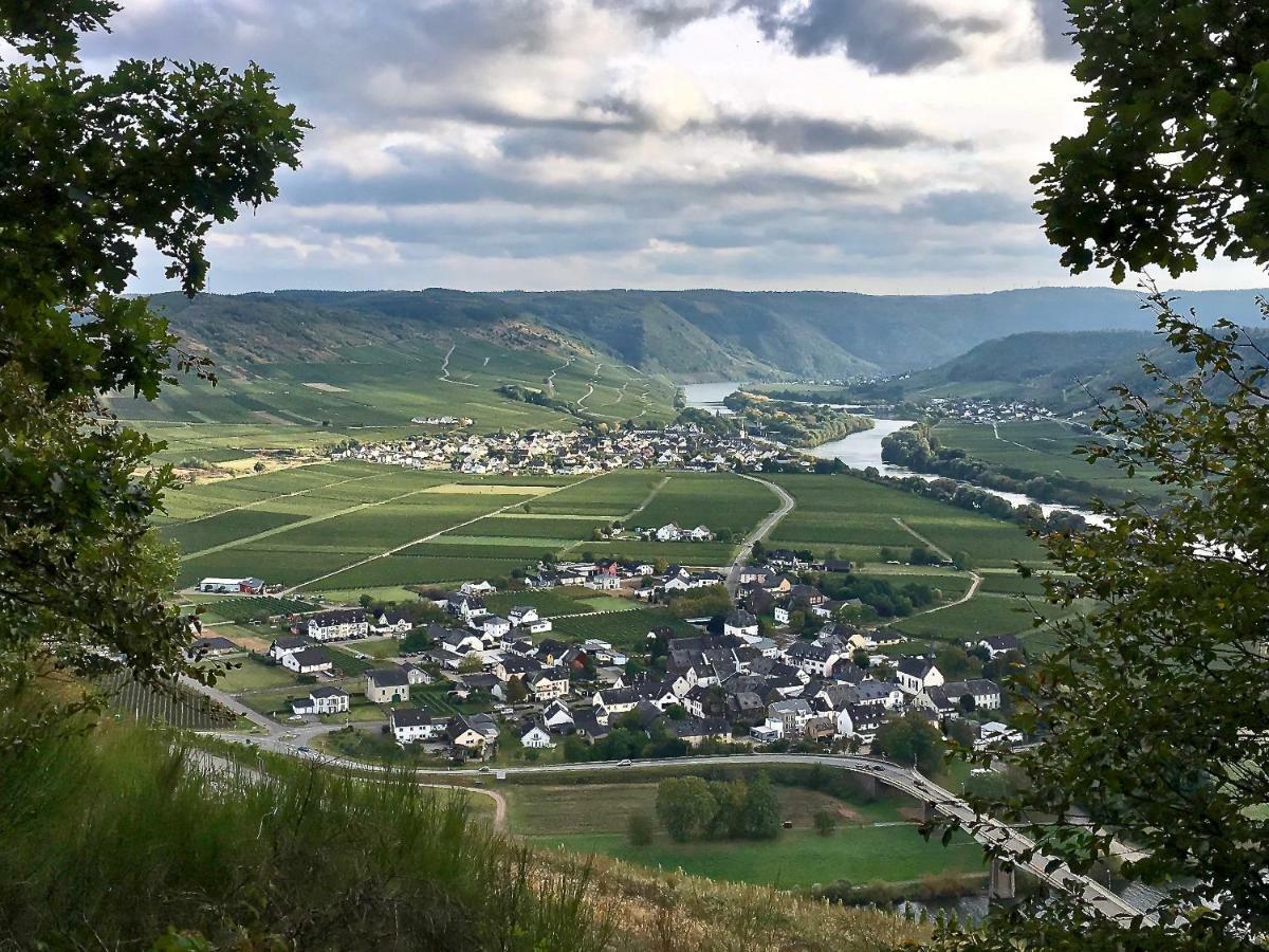 Gaestehaus Hoffmann Farschweiler Luaran gambar